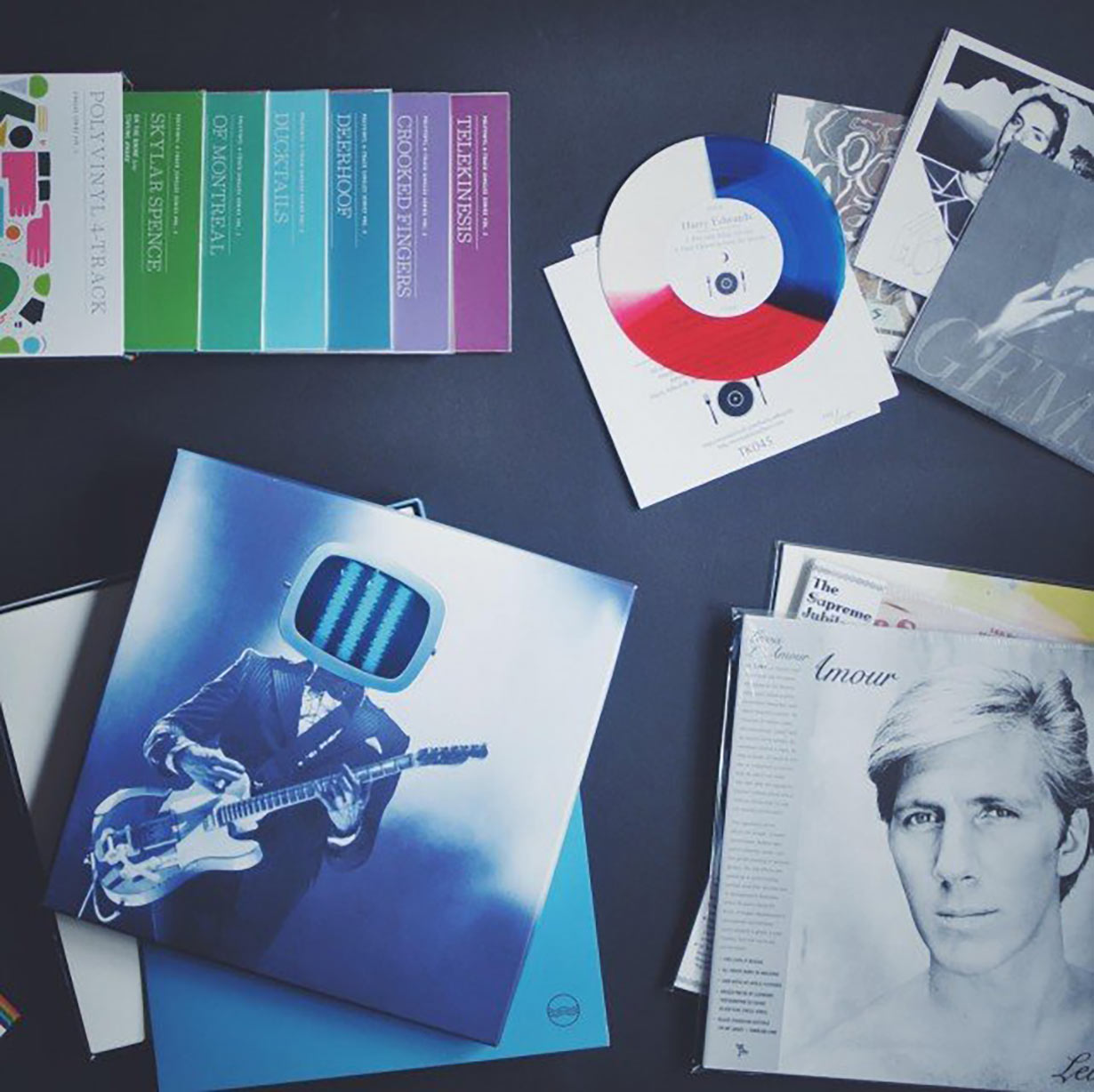The 8 Best Vinyl Record Subscription Services For Record Collectors
